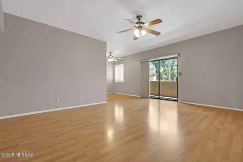 5500 N Valley View Rd #213, Tucson, AZ 85718