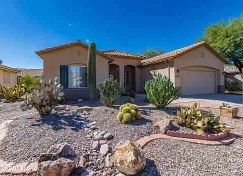 7653 W Starry Night Ln, Tucson, AZ 85743