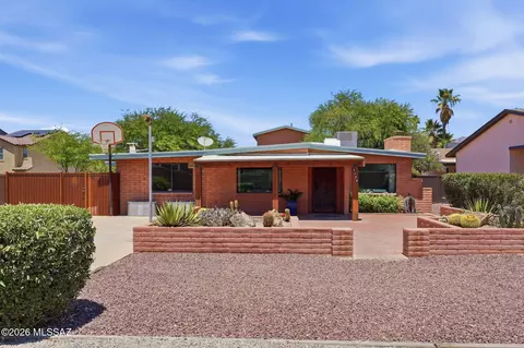 1125 E Kleindale Rd, Tucson, AZ 85719