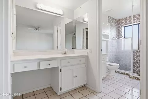 Bath - 6090 E River Rd, Tucson, AZ 85750 photo 2 of 5