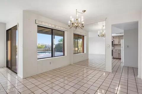 Dining - 6090 E River Rd, Tucson, AZ 85750 photo 2 of 3
