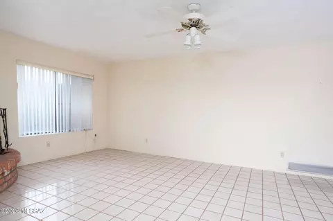 Living - 6090 E River Rd, Tucson, AZ 85750 photo 6 of 6