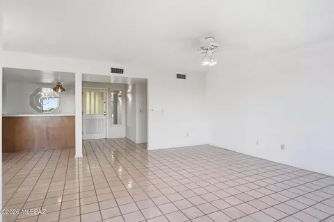 Living - 6090 E River Rd, Tucson, AZ 85750 photo 2 of 6