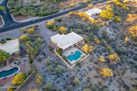 View/Area - 6090 E River Rd, Tucson, AZ 85750 photo 2 of 3