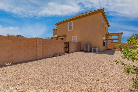 Exterior - 4853 E Orchard Grass Dr, Tucson, AZ 85756 photo 4 of 5