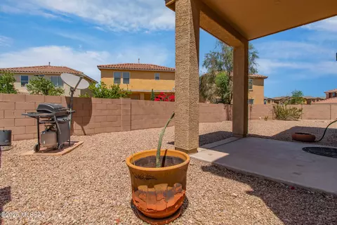 Exterior - 4853 E Orchard Grass Dr, Tucson, AZ 85756 photo 2 of 5