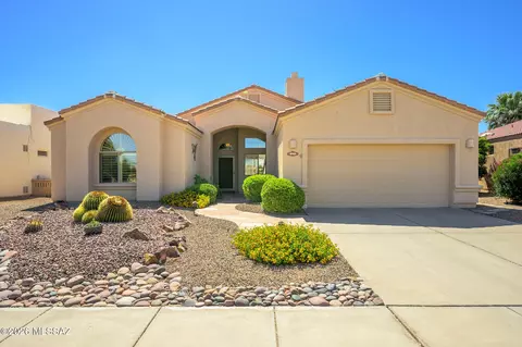 2749 S Greenside Pl, Green Valley, AZ 85614