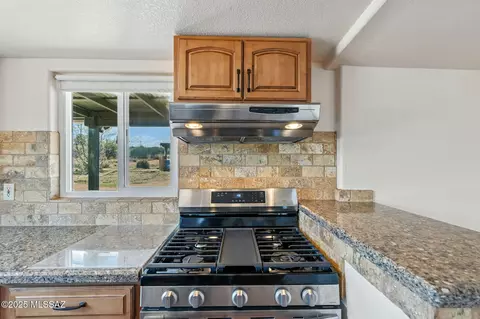 Kitchen - 27809 S Rain Valley Rd, Elgin, AZ 85611 photo 4 of 6