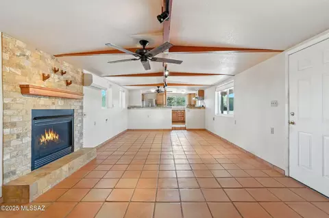 Living - 27809 S Rain Valley Rd, Elgin, AZ 85611 photo 2 of 3