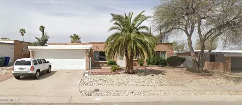 955 N Larry Pl, Tucson, AZ 85710