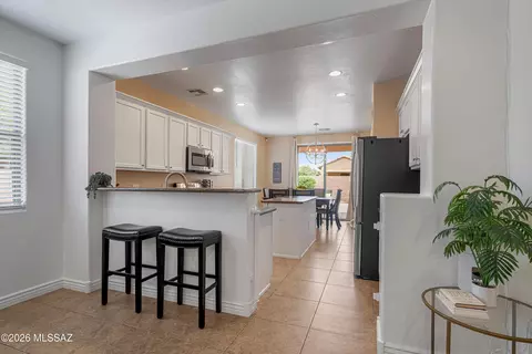 Kitchen - 10440 S Painted Mare Dr, Vail, AZ 85641 photo 3 of 4