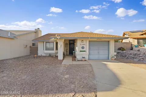 10095 E Autumnwind Pl, Tucson, AZ 85730