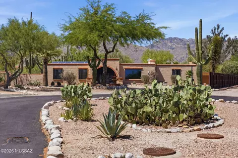 4390 N Camino Vinorama, Tucson, AZ 85750