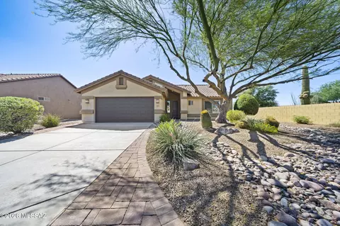 763 N Skywalker Pl, Green Valley, AZ 85614