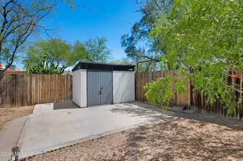 Exterior - 705 E Mabel St, Tucson, AZ 85719 photo 6 of 9