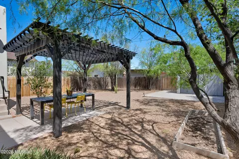 Exterior - 705 E Mabel St, Tucson, AZ 85719 photo 4 of 9