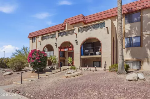 6325 N Barcelona Ln #707, Tucson, AZ 85704