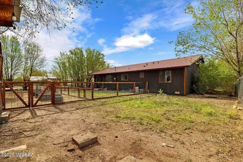 Exterior - 189 W 3rd Ave, Eagar, AZ 85925 photo 8 of 12