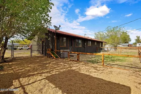 Exterior - 189 W 3rd Ave, Eagar, AZ 85925 photo 7 of 12