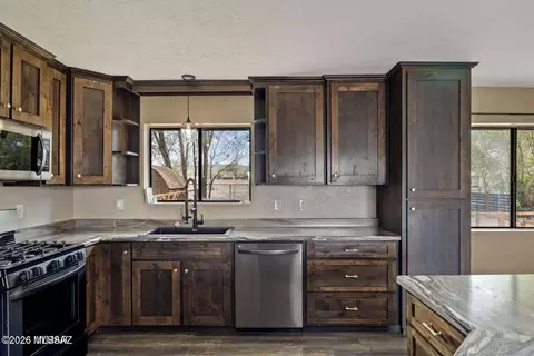 Kitchen - 189 W 3rd Ave, Eagar, AZ 85925 photo 2 of 3