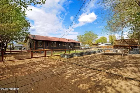 Exterior - 189 W 3rd Ave, Eagar, AZ 85925 photo 6 of 12