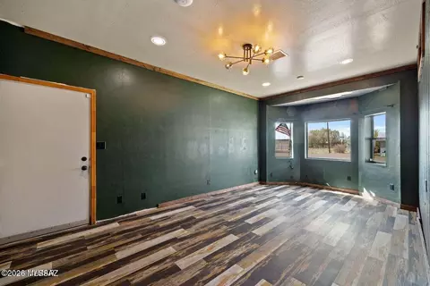 Living - 189 W 3rd Ave, Eagar, AZ 85925 photo 4 of 4