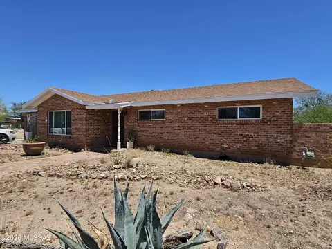 2624 N Teresa Ln, Tucson, AZ 85745