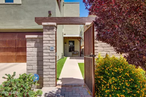 383 E Croydon Park Rd, Tucson, AZ 85704
