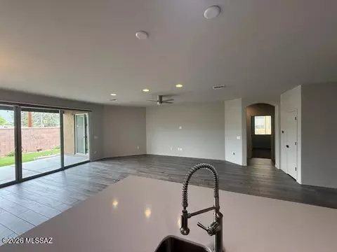 Living - 8965 E Wright School Loop, Tucson, AZ 85715 photo 2 of 7
