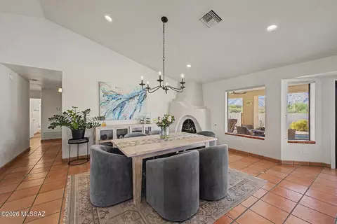 Dining - 7369 E Riverbank Loop, Tucson, AZ 85715 photo 1 of 4