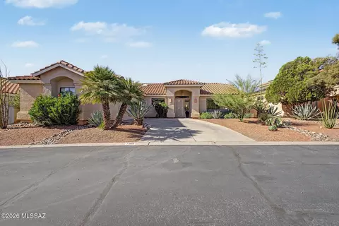 7369 E Riverbank Loop, Tucson, AZ 85715