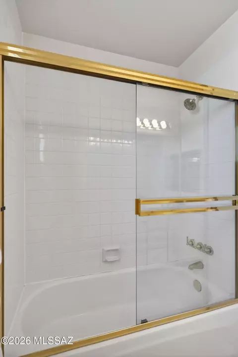 Bath - 64640 E Drifter Dr, Tucson, AZ 85739 photo 5 of 5