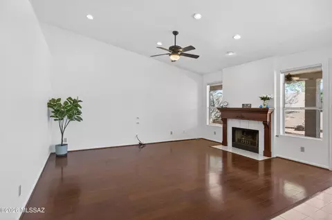 Living - 64640 E Drifter Dr, Tucson, AZ 85739 photo 2 of 4