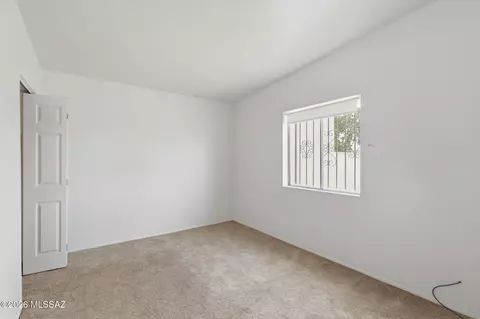 Bedroom - 1105 E Garden Loop, Tucson, AZ 85706 photo 3 of 4