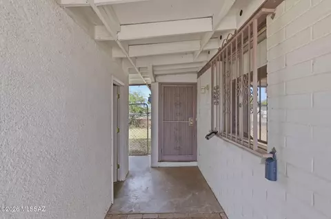 Entry Way - 1105 E Garden Loop, Tucson, AZ 85706 photo 1 of 1