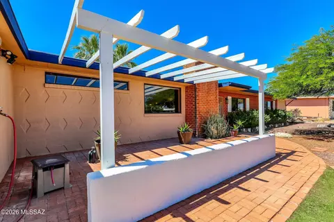 Exterior - 7052 E Baker St, Tucson, AZ 85710 photo 3 of 16