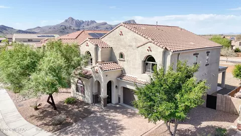9769 N Hebden Way, Marana, AZ 85653