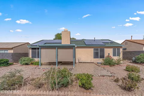 Exterior - 7983 S Teaberry Ave, Tucson, AZ 85747 photo 7 of 7