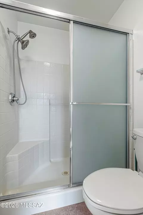 Bath - 7983 S Teaberry Ave, Tucson, AZ 85747 photo 2 of 4