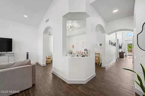 Entry Way - 10007 E Via Del Fandango, Tucson, AZ 85747 photo 2 of 4