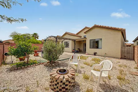 Exterior - 10007 E Via Del Fandango, Tucson, AZ 85747 photo 5 of 7