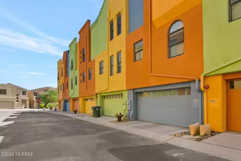 2446 E Blue Diamond Dr, Tucson, AZ 85718