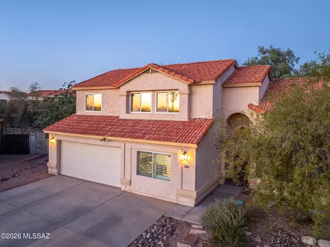 Exterior - 9344 N Eaglestone Loop, Tucson, AZ 85742 photo 2 of 10