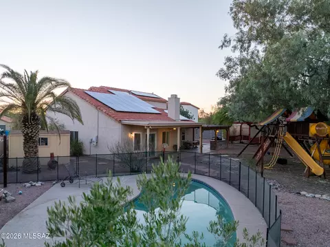 Exterior - 9344 N Eaglestone Loop, Tucson, AZ 85742 photo 10 of 10