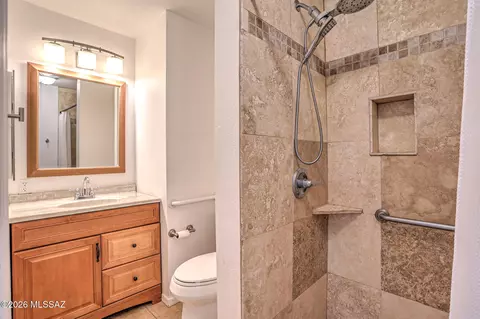 Bath - 9344 N Eaglestone Loop, Tucson, AZ 85742 photo 1 of 5