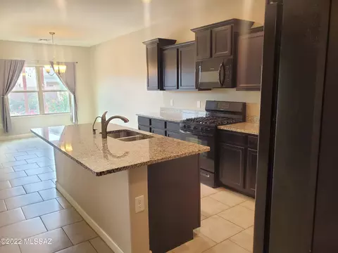 Kitchen - 12188 E Domnitch Dr, Vail, AZ 85641 photo 5 of 5