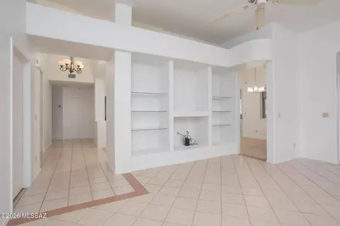 Living - 529 E Wagon Bluff Dr, Tucson, AZ 85704 photo 5 of 6