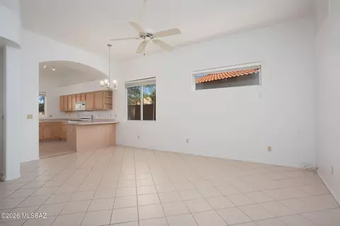 Living - 529 E Wagon Bluff Dr, Tucson, AZ 85704 photo 4 of 6