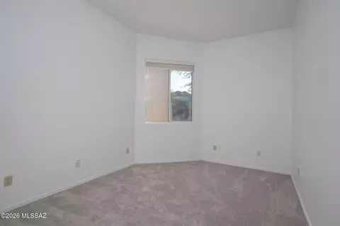 Bedroom - 529 E Wagon Bluff Dr, Tucson, AZ 85704 photo 2 of 5