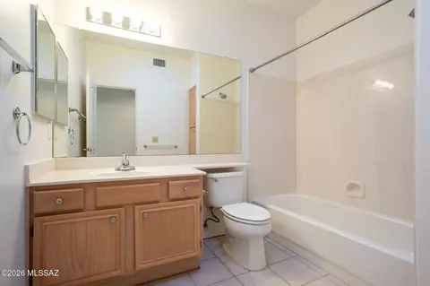 Bath - 529 E Wagon Bluff Dr, Tucson, AZ 85704 photo 4 of 5